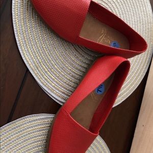 Red flats never worn